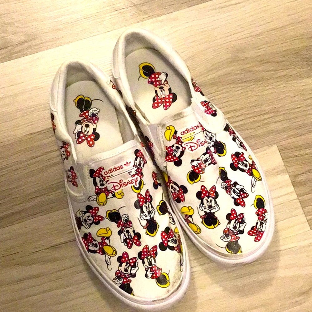 Adidas slip on